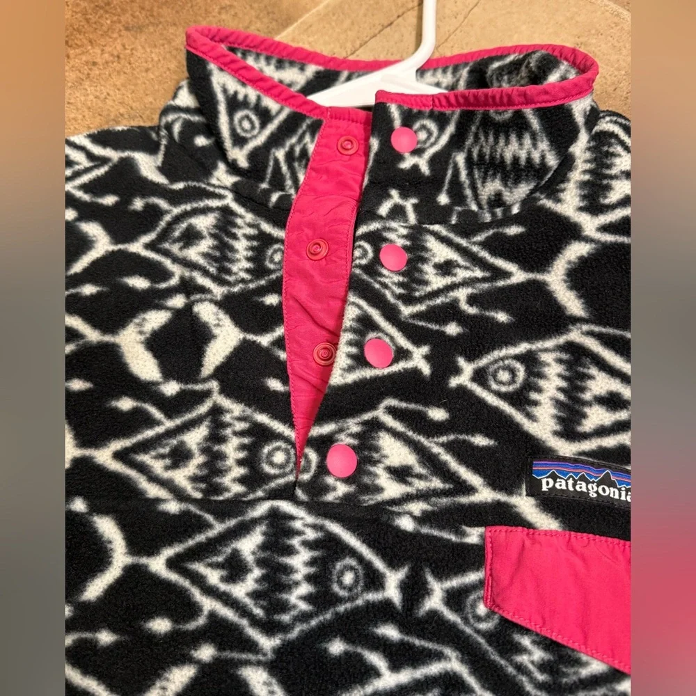 💫Patagonia Women’s Lightweight Synchilla™️ Snap-T™️ Pullover, XS, Ikat Fish, EUC - Picture 6 of 10